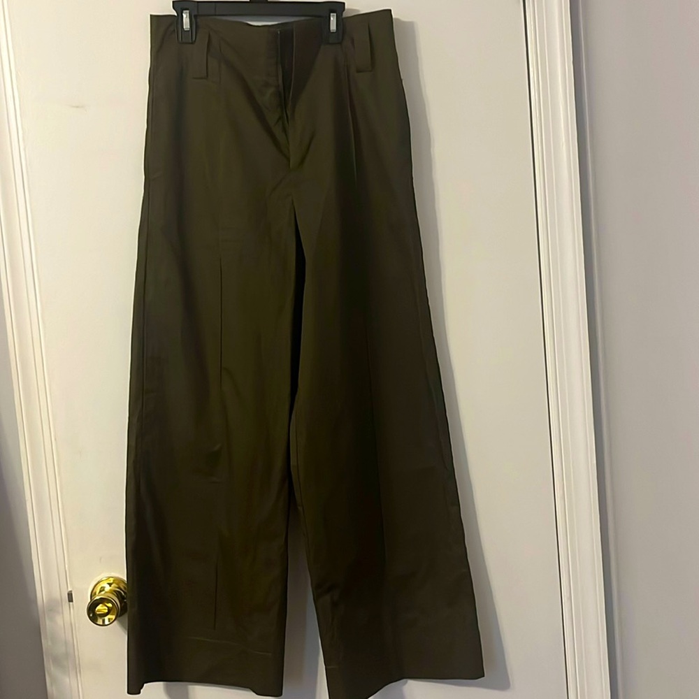 NWT M Ivivi Wide leg Hunter Green pant.